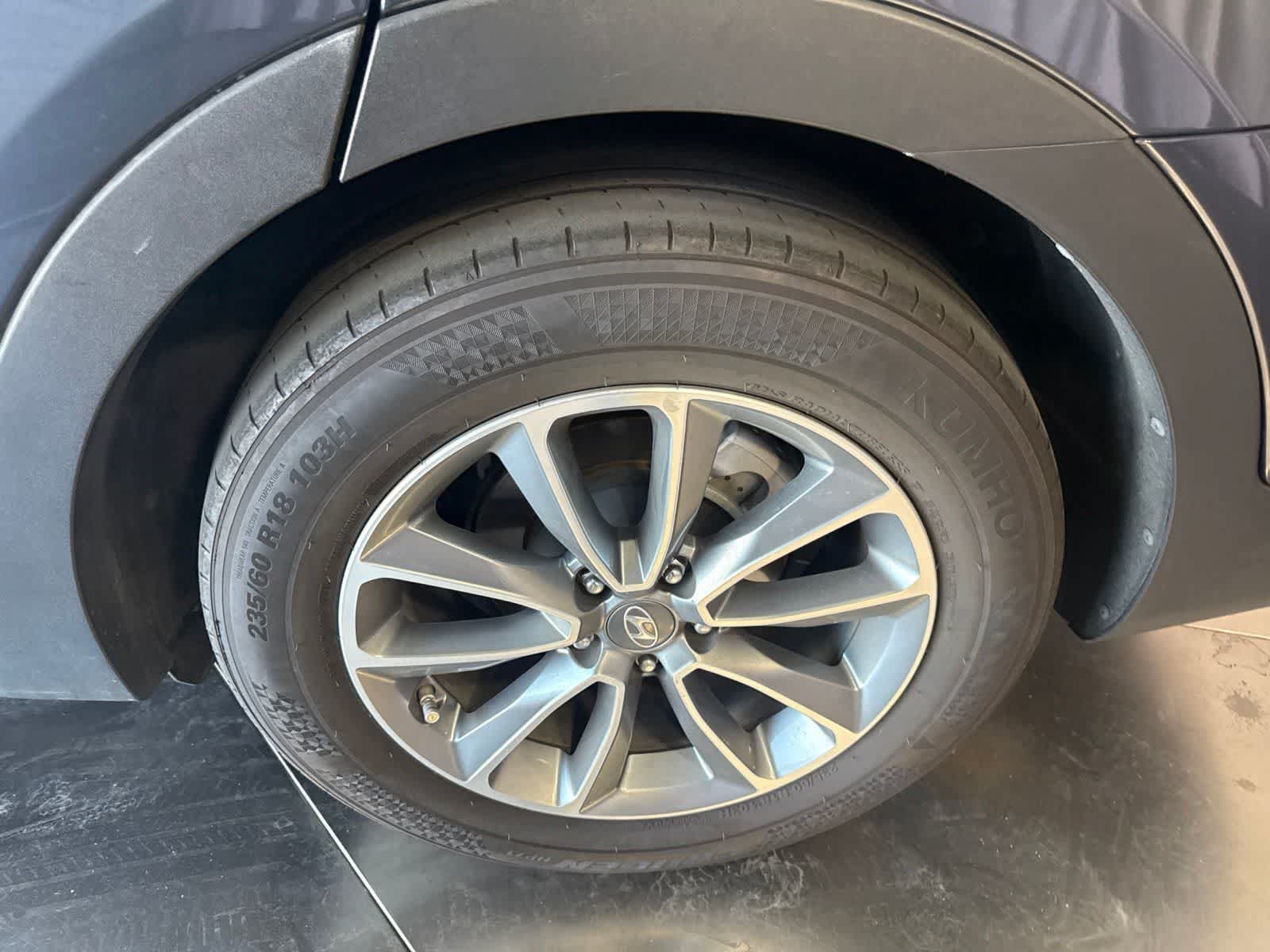 Used 2017 Hyundai Santa Fe SE FWD image 10