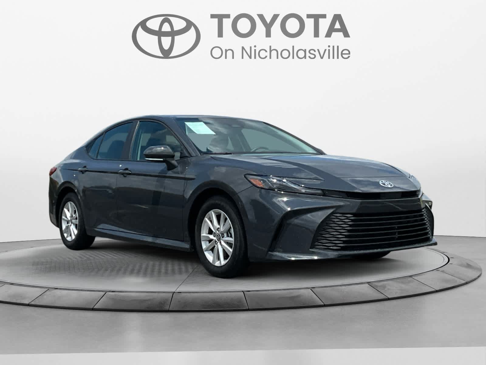 Used 2026 Toyota Camry LE FWD image 7