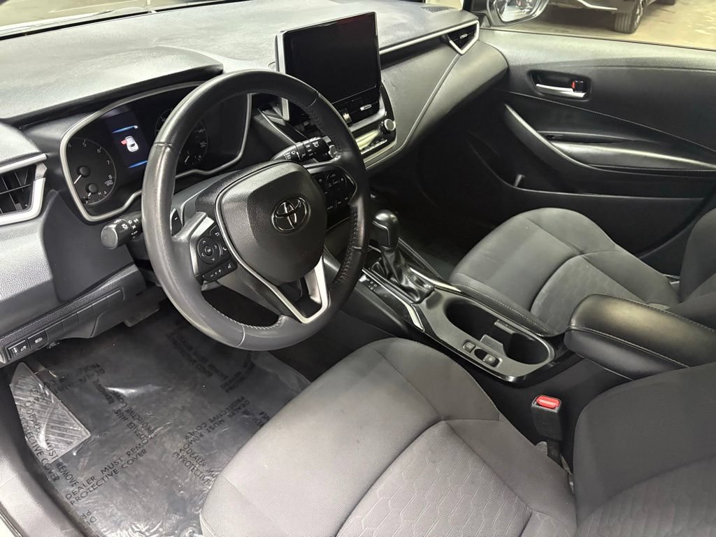 Used 2024 Toyota Corolla SE w/ SE Package FWD image 18