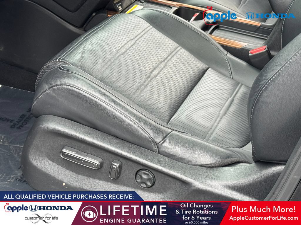Used 2022 Honda CR-V Touring image 8