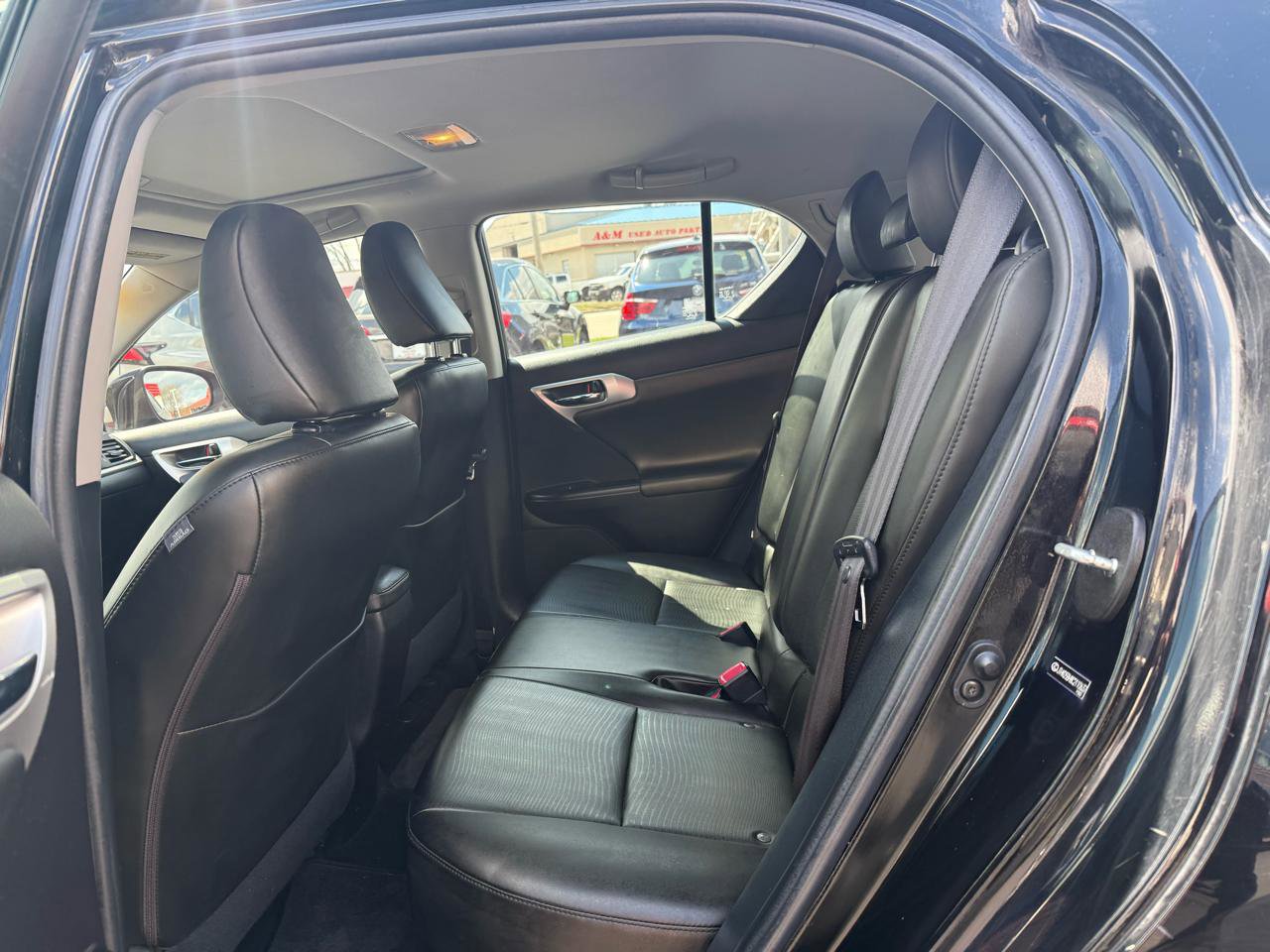 Used 2012 Lexus CT 200h Premium w/ Premium Audio Pkg image 12