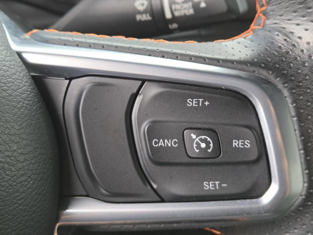 Used 2022 Jeep Gladiator Mojave w/ Cold Weather Group AWD/4WD image 9