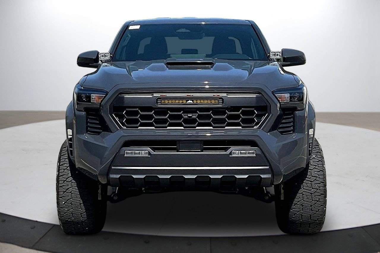 Used 2024 Toyota Tacoma TRD Sport image 3