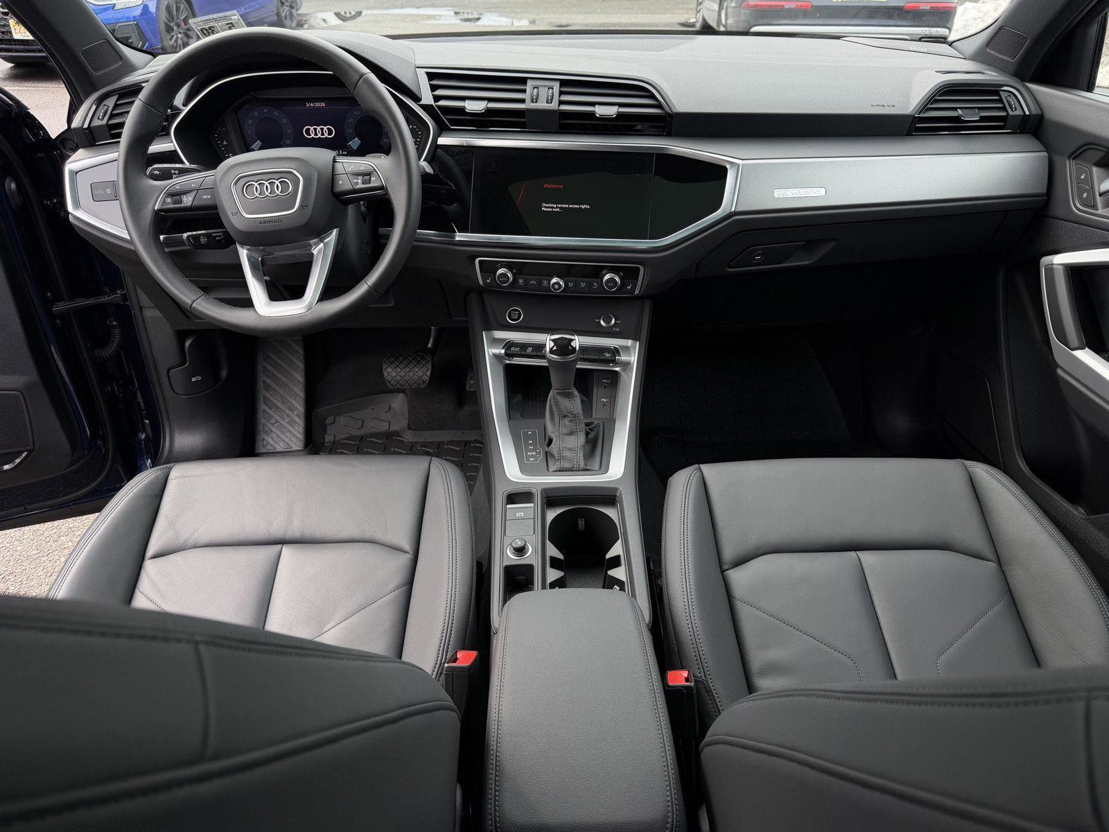 Used 2025 Audi Q3 2.0T Premium Plus w/ Premium Plus Package image 16