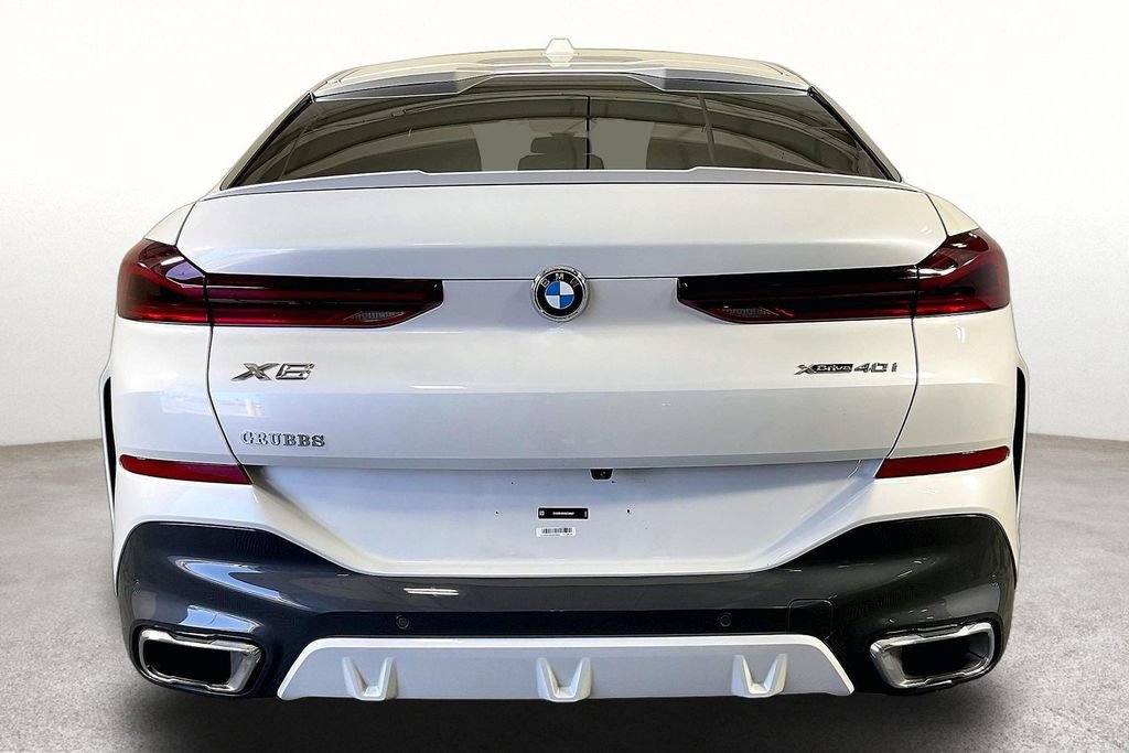 Used 2025 BMW X6 xDrive40i w/ Climate Comfort Package AWD/4WD image 5