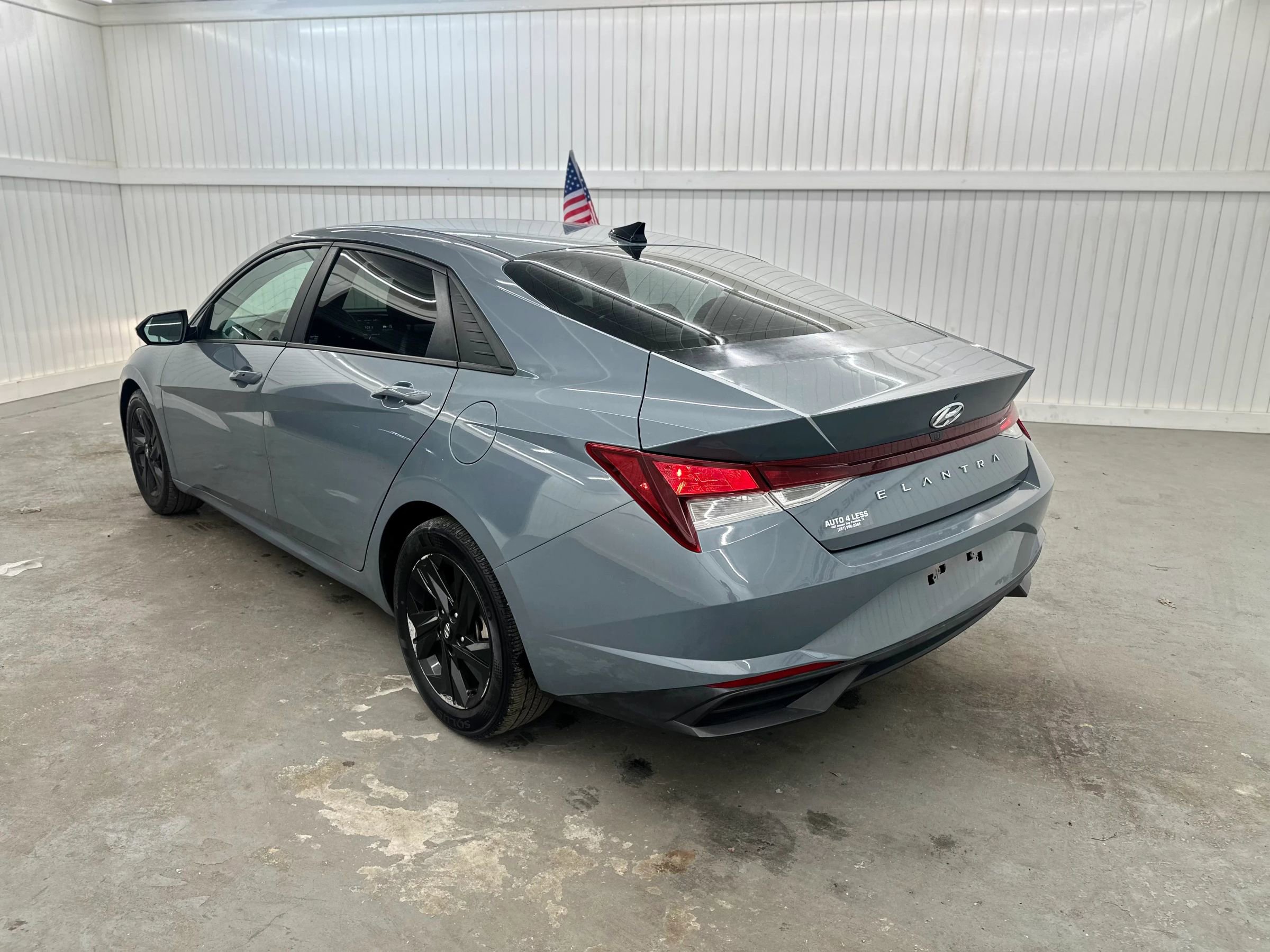 Used 2021 Hyundai Elantra SEL image 7