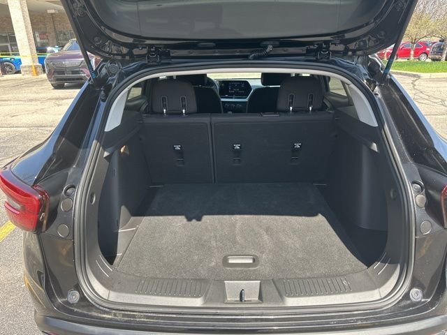 Used 2024 Chevrolet Trax LS FWD image 25