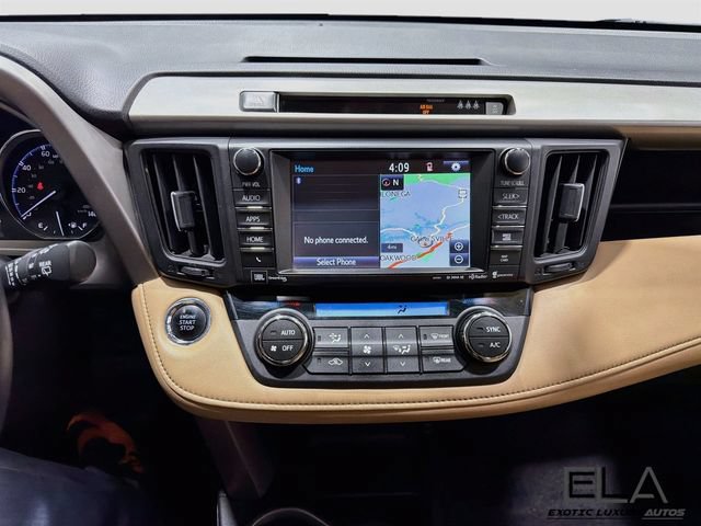 Used 2018 Toyota RAV4 Limited FWD image 16