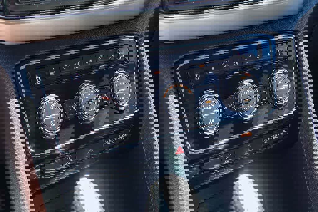 Used 2022 Volkswagen Atlas SE w/ Panoramic Sunroof Package image 21