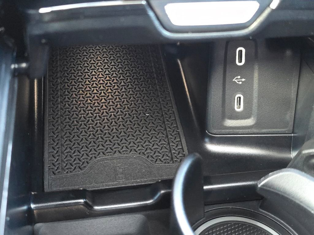 New 2026 Mercedes-Benz GLC 300 GLC 300 image 10