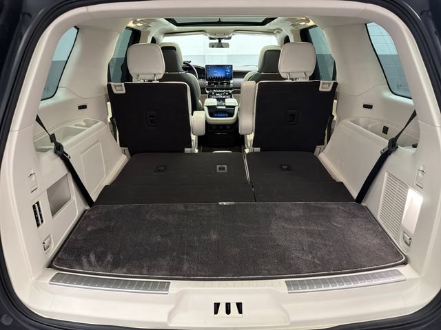 Used 2024 Lincoln Navigator Black Label AWD/4WD image 10