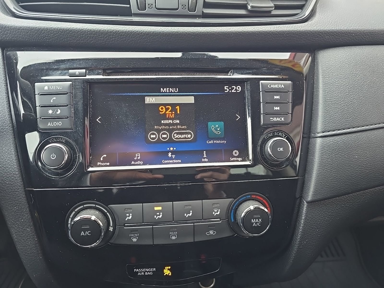 Used 2019 Nissan Rogue S w/ Special Edition Package image 19