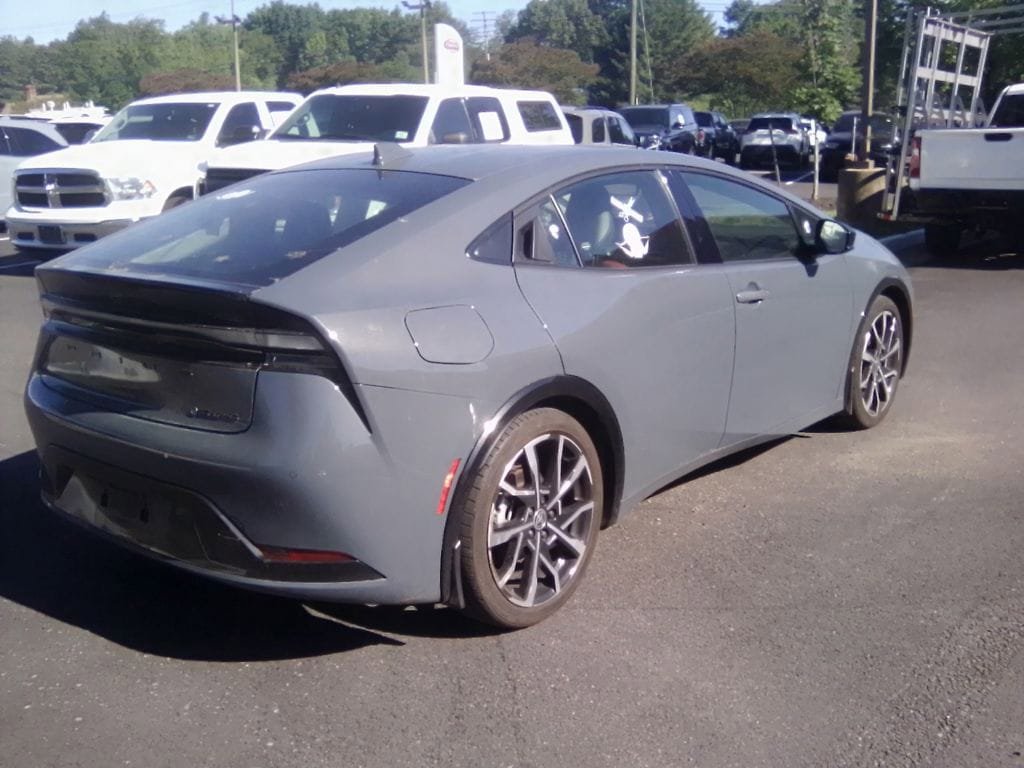 Used 2023 Toyota Prius Prime FWD image 7