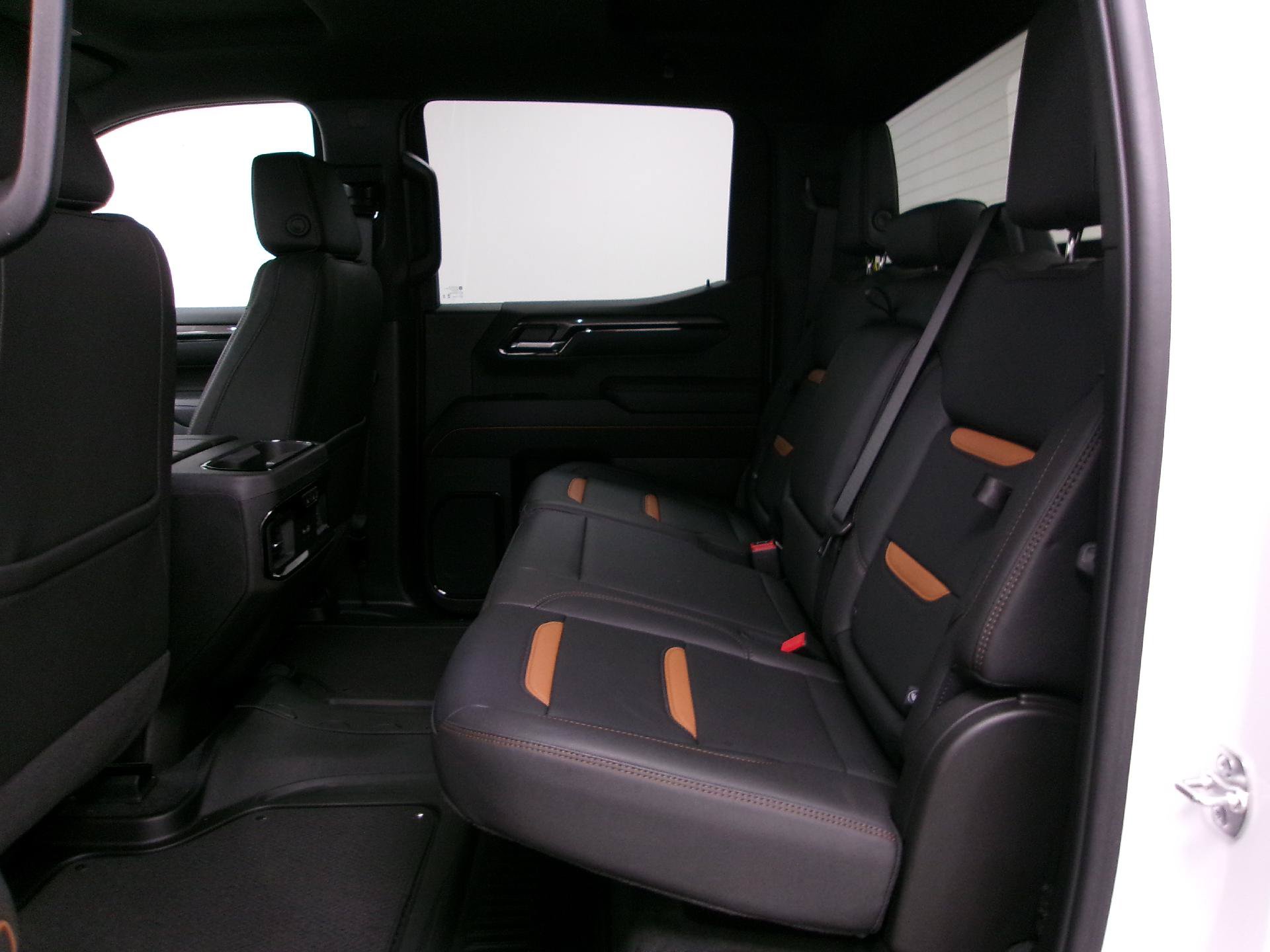 Used 2025 GMC Sierra 1500 AT4 AWD/4WD image 9