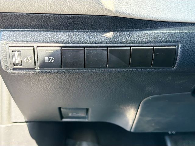 Used 2024 Toyota Corolla LE image 31