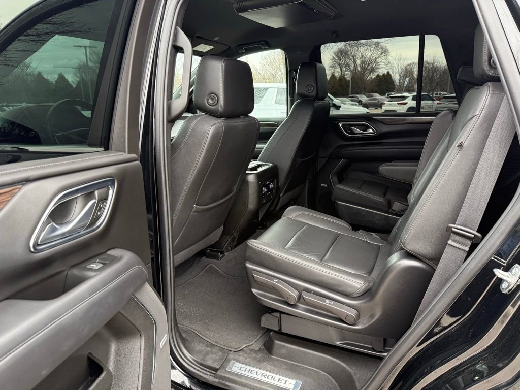 Used 2022 Chevrolet Tahoe LT w/ Luxury Package image 9