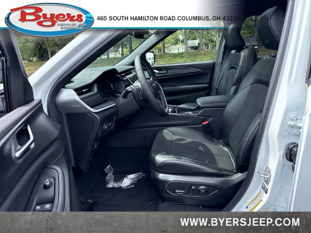 New 2025 Jeep Grand Cherokee L Altitude image 11