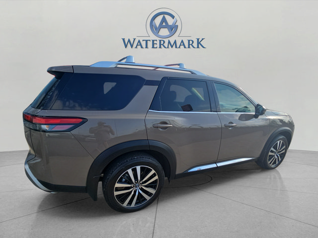Certified 2025 Nissan Pathfinder Platinum w/ Cargo Package AWD/4WD image 5