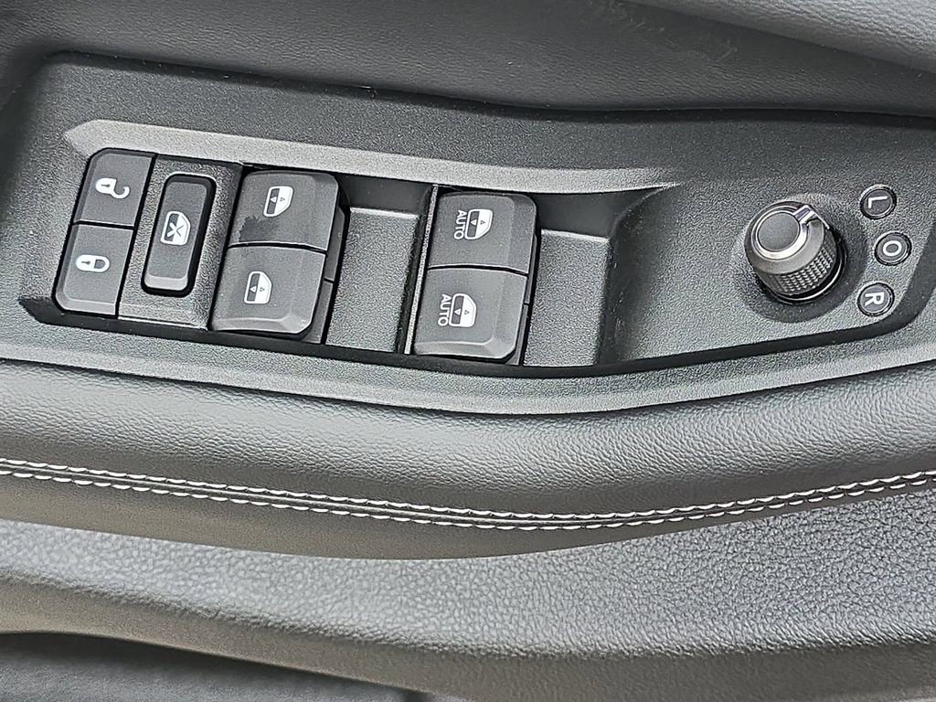 New 2025 Jeep Grand Cherokee L Limited AWD/4WD image 29