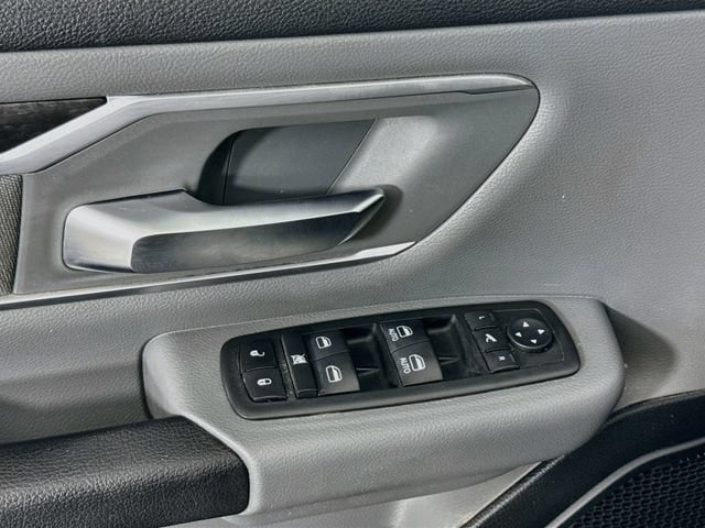 Used 2020 RAM 1500 Big Horn AWD/4WD image 18
