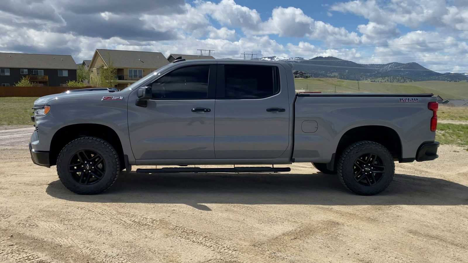 Used 2024 Chevrolet Silverado 1500 LT Trail Boss w/ Convenience Package II AWD/4WD image 5