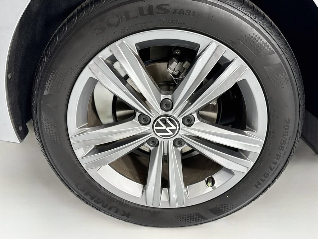 Used 2024 Volkswagen Jetta SE w/ Panoramic Sunroof Package FWD image 33