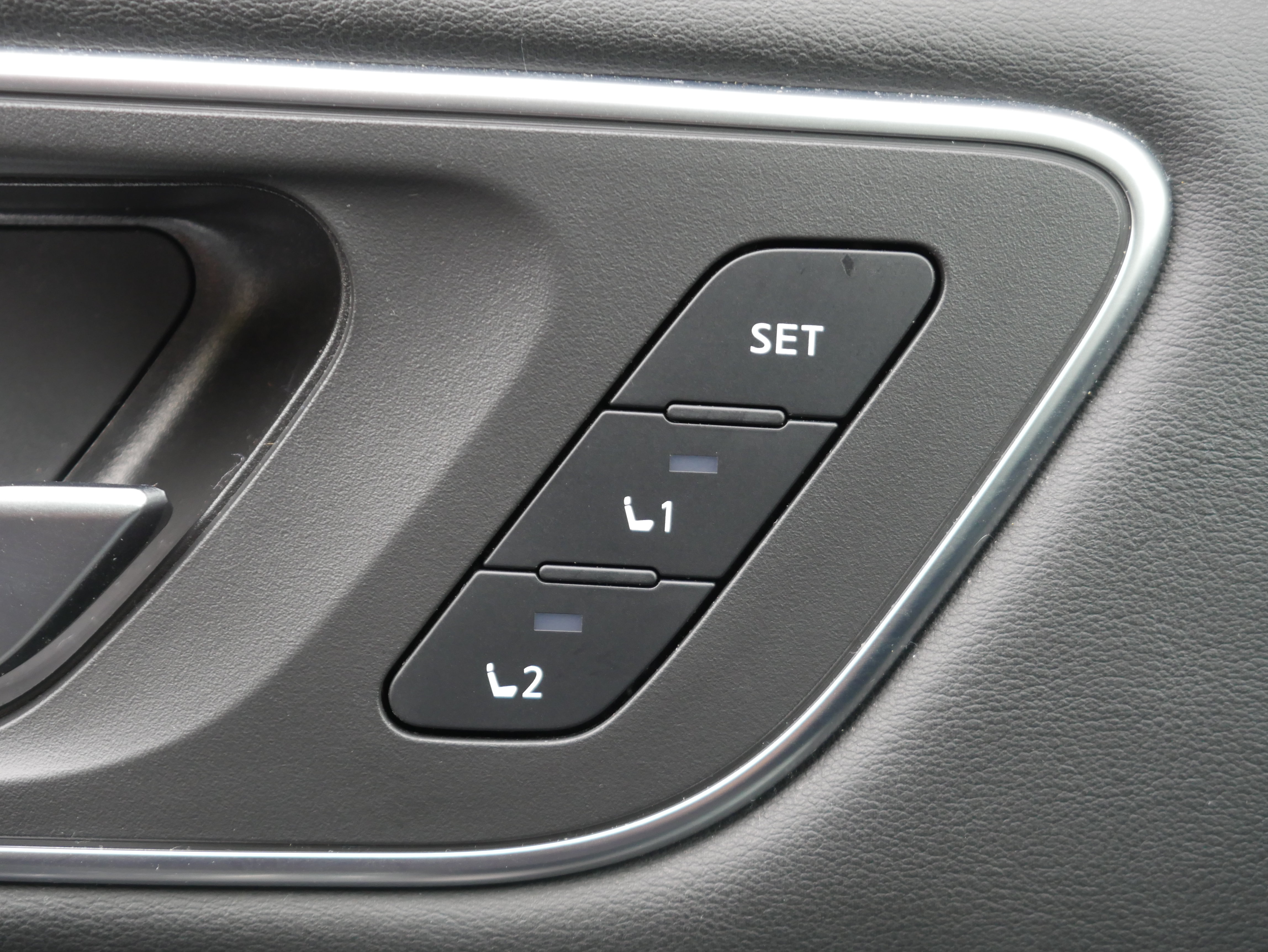 Used 2021 Nissan Rogue SL AWD/4WD image 28