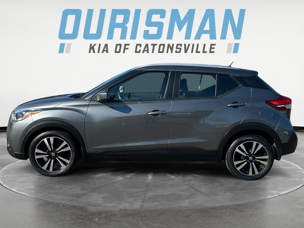 Used 2018 Nissan Kicks SV image 3