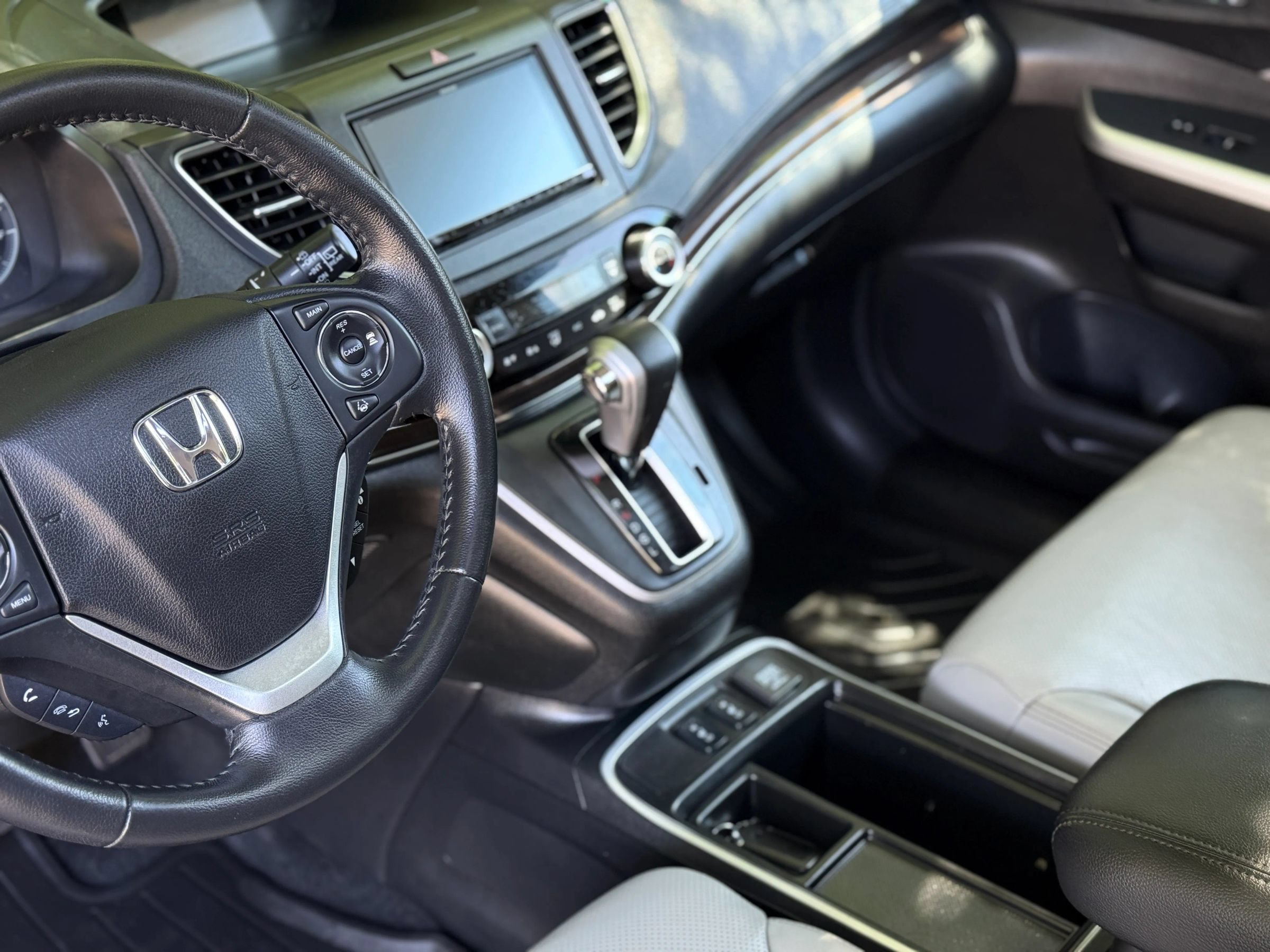 Used 2015 Honda CR-V Touring image 40