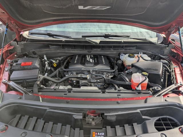 Used 2025 Cadillac Escalade V image 9