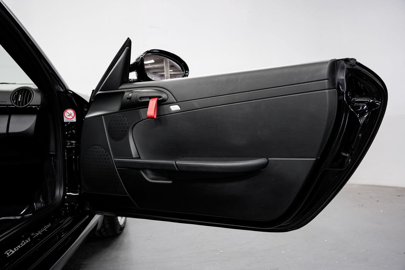 Used 2011 Porsche Boxster Spyder RWD image 21