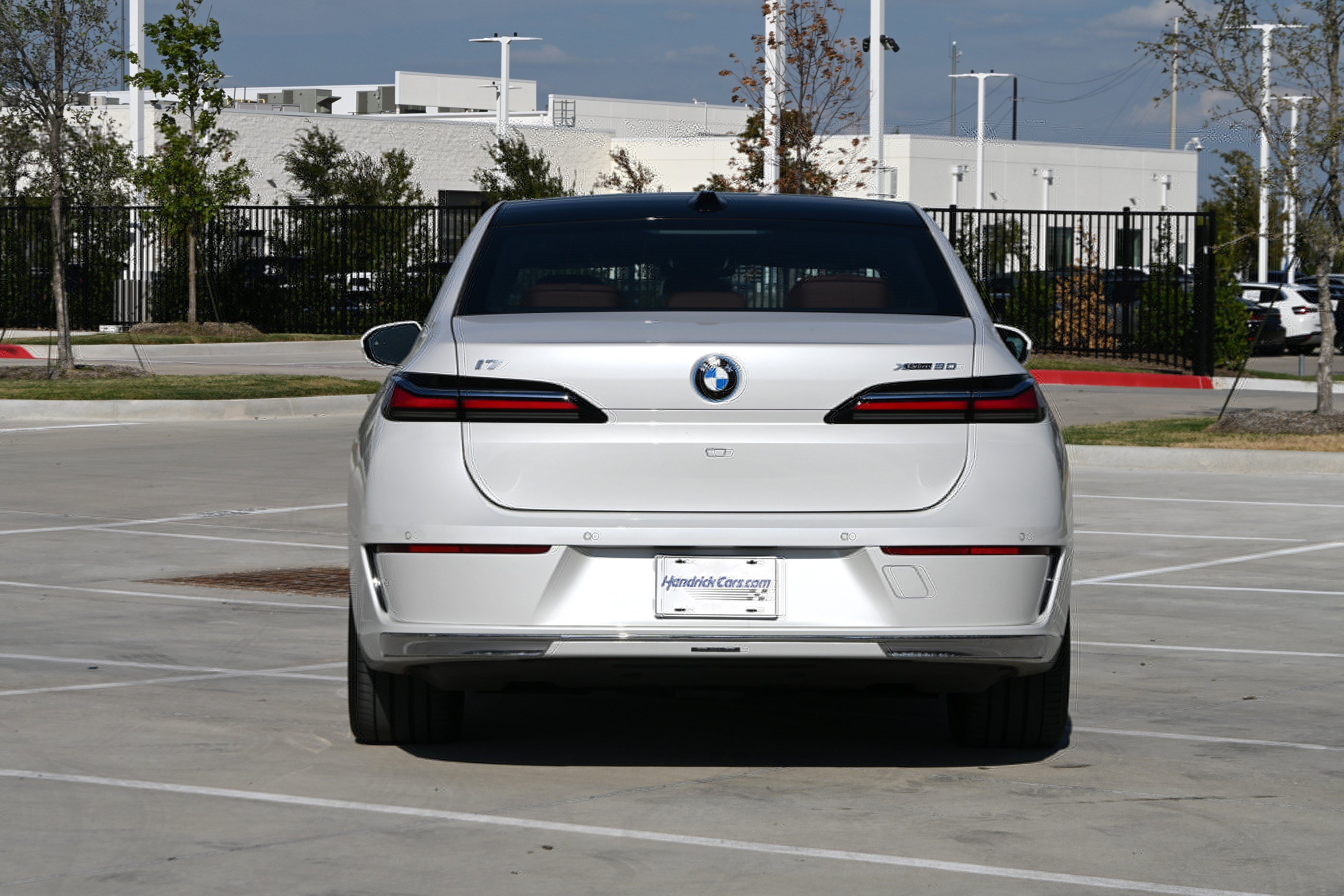 Certified 2023 BMW i7 xDrive60 w/ Executive Package 2 AWD/4WD image 8
