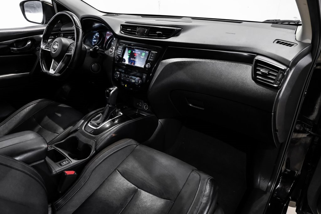 Used 2019 Nissan Rogue Sport SL w/ Premium Package image 15