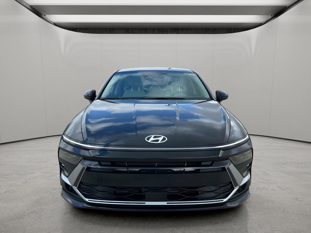 Used 2025 Hyundai Sonata SE image 8