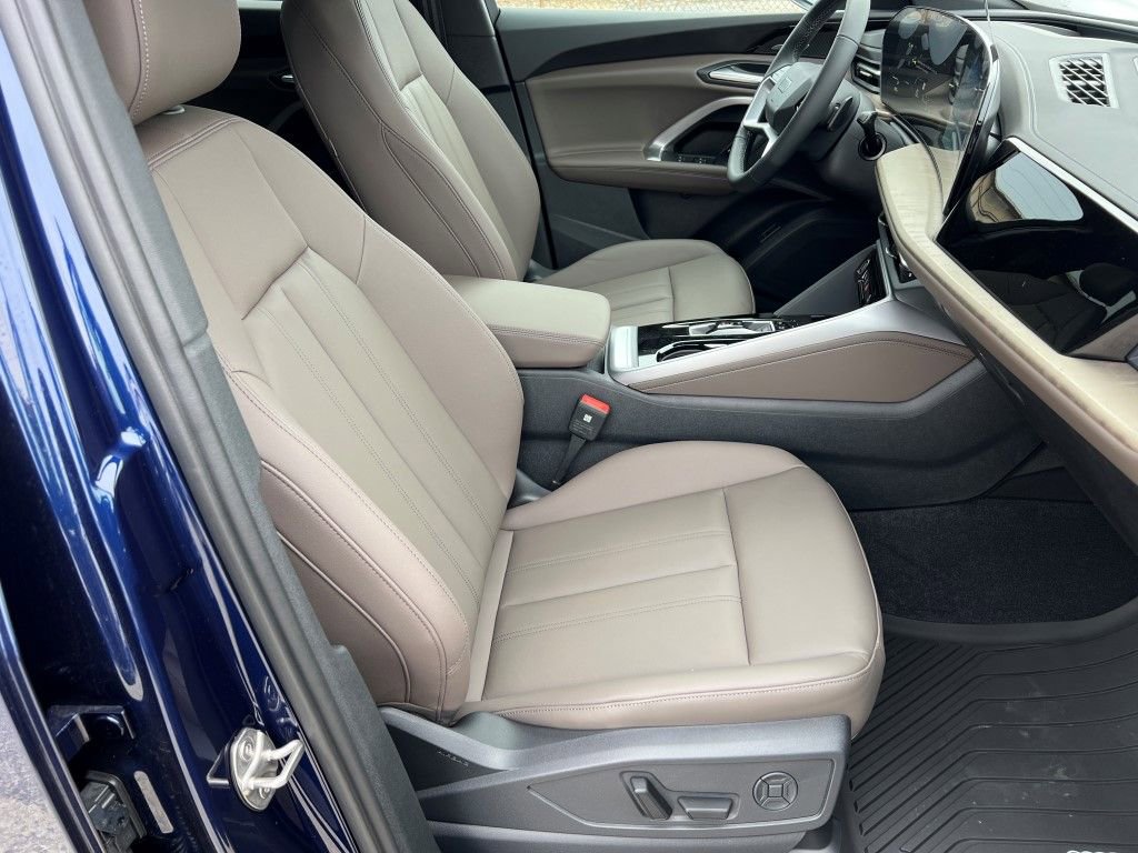 New 2025 Audi Q5 2.0T Premium Plus image 9