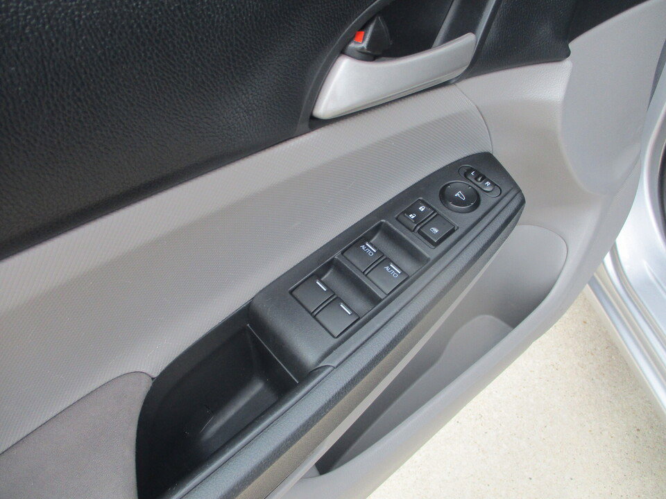 Used 2012 Honda Accord LX image 23