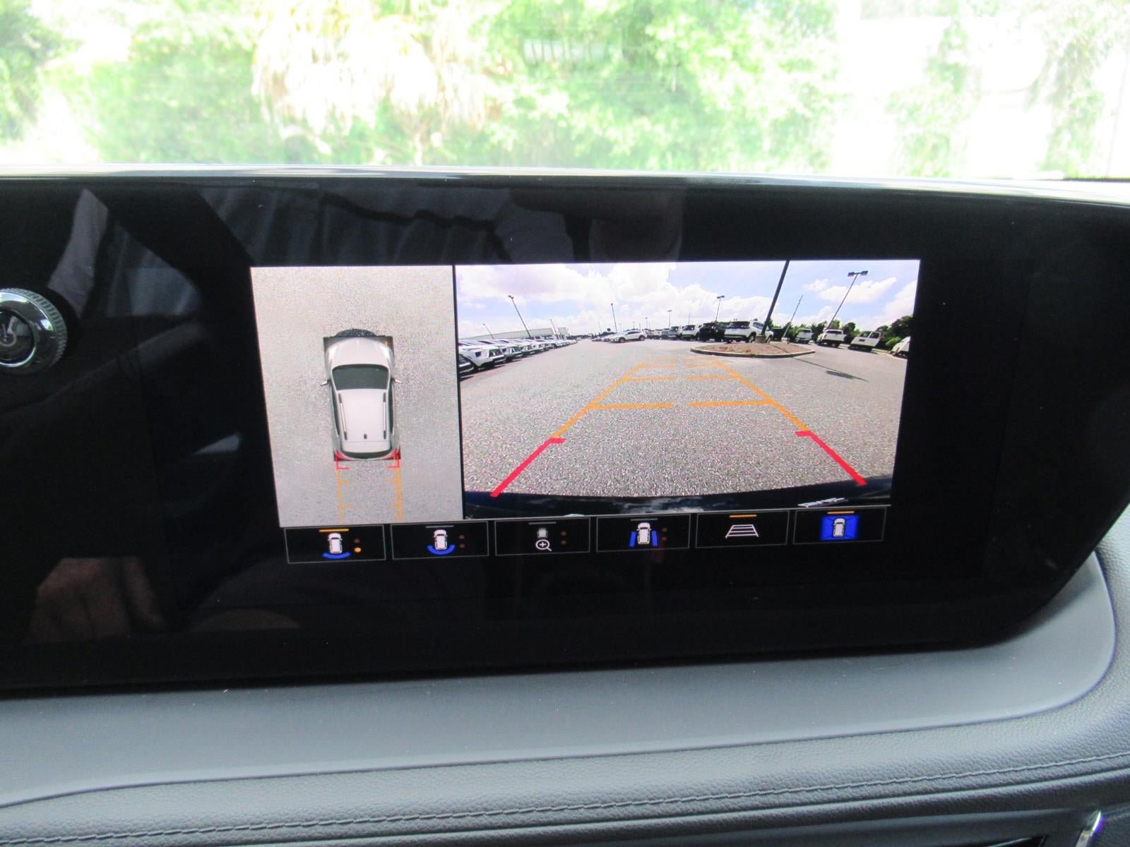 New 2026 Buick Encore GX Sport Touring w/ Advanced Technology Package FWD image 27