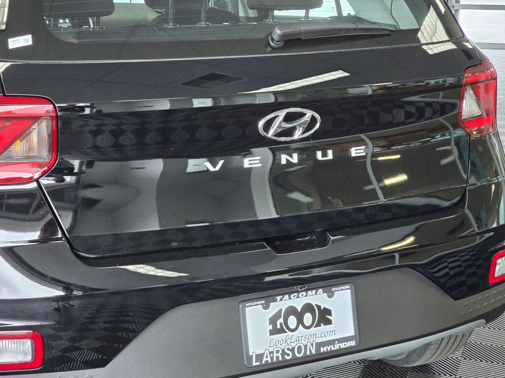 New 2026 Hyundai Venue SEL FWD image 12