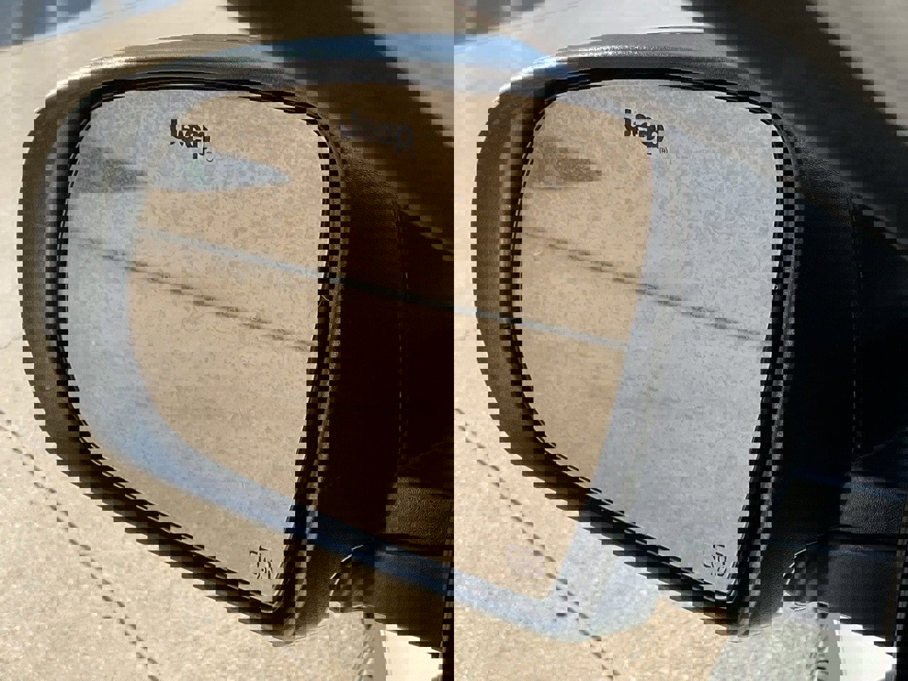 Used 2023 Jeep Compass Latitude image 11