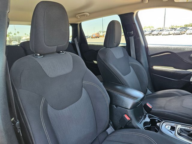 Used 2015 Jeep Cherokee Latitude w/ Comfort/Convenience Group AWD/4WD image 25