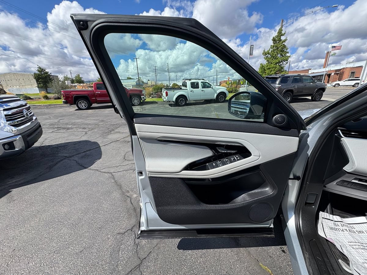 Used 2020 Land Rover Range Rover Evoque S AWD/4WD image 13