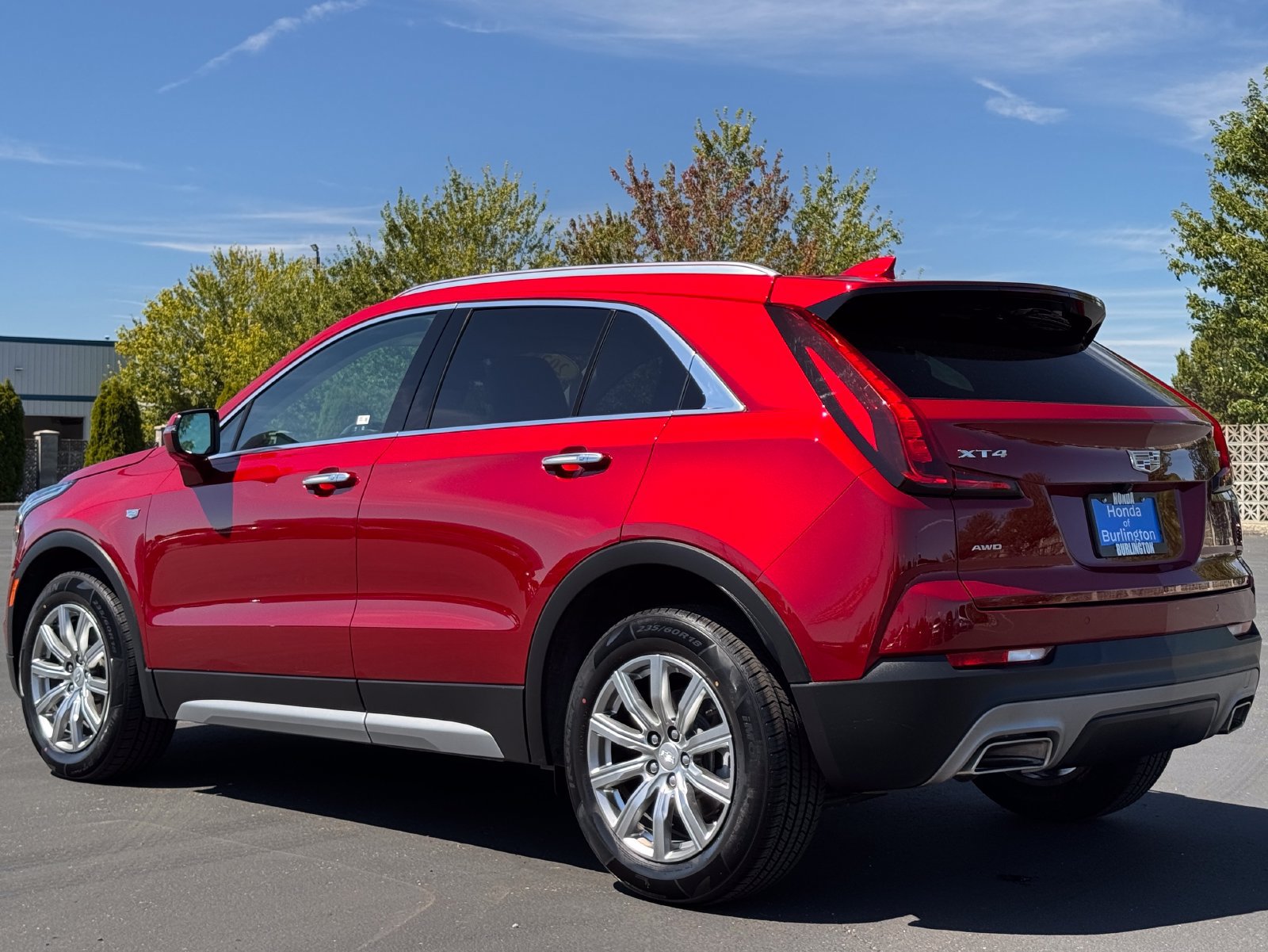 Used 2023 Cadillac XT4 Premium Luxury AWD/4WD image 3