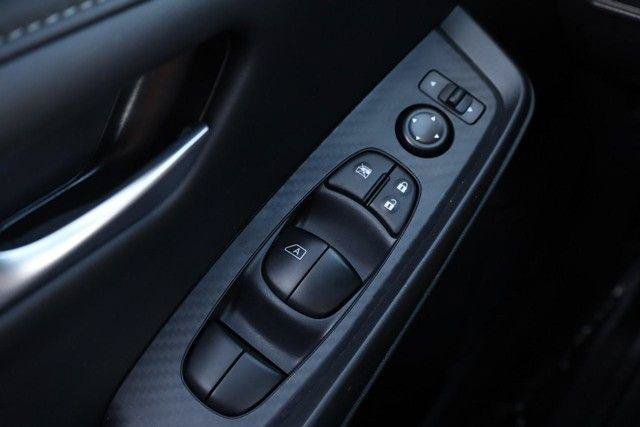 Certified 2025 Nissan Sentra SV FWD image 18