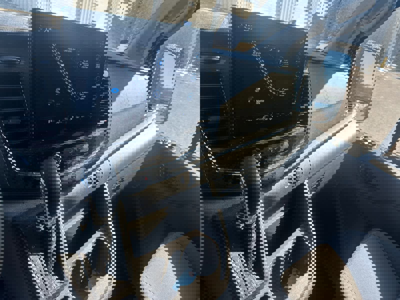 Used 2023 Ford Transit 350 XLT image 12