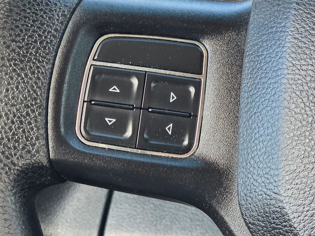Used 2015 RAM 1500 ST w/ SXT Appearance Group AWD/4WD image 17
