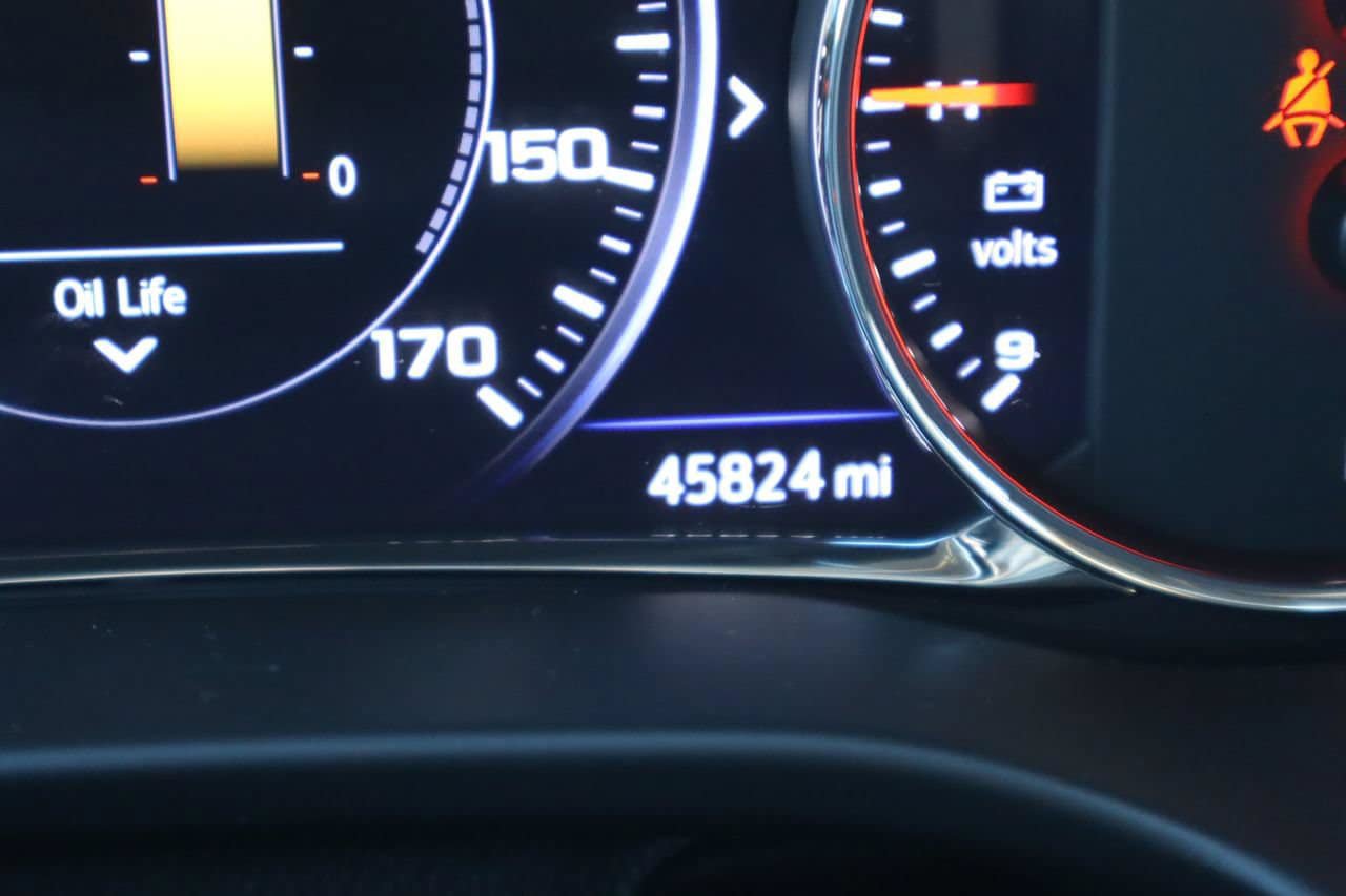 Used 2023 GMC Acadia SLT w/ Elevation Edition FWD image 12