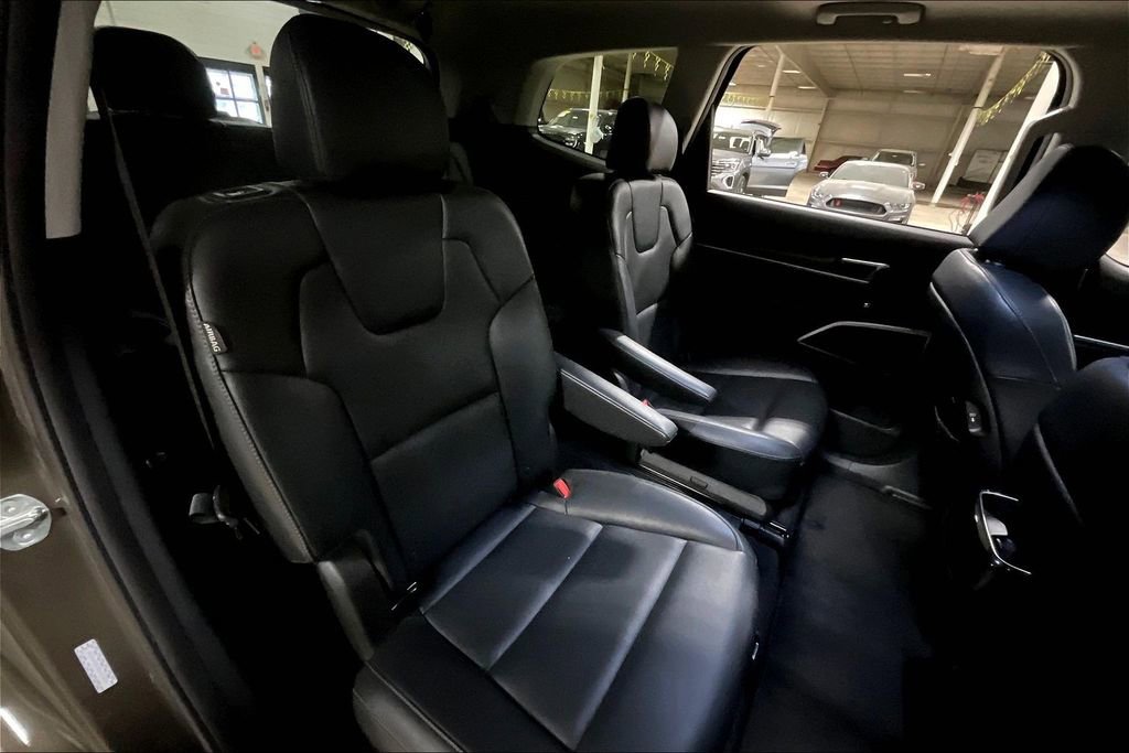 Used 2025 Kia Telluride S AWD/4WD image 26