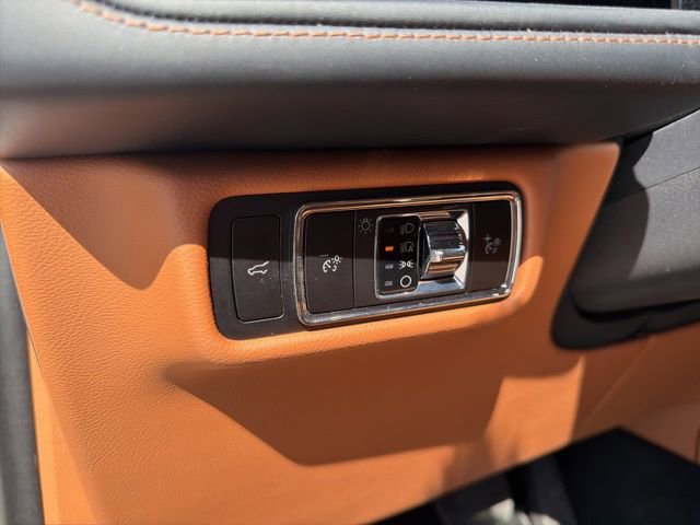 Certified 2025 Lincoln Aviator Black Label AWD/4WD image 25