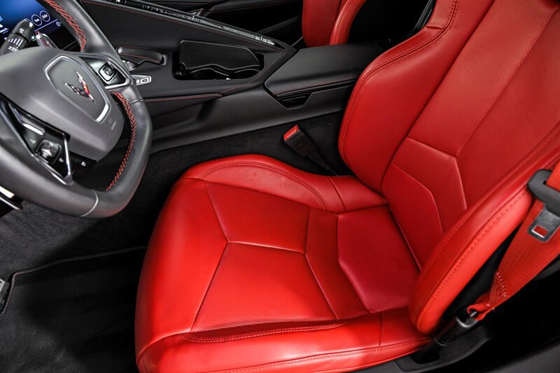 Used 2023 Chevrolet Corvette Stingray Convertible w/ Z51 Performance Package RWD image 16