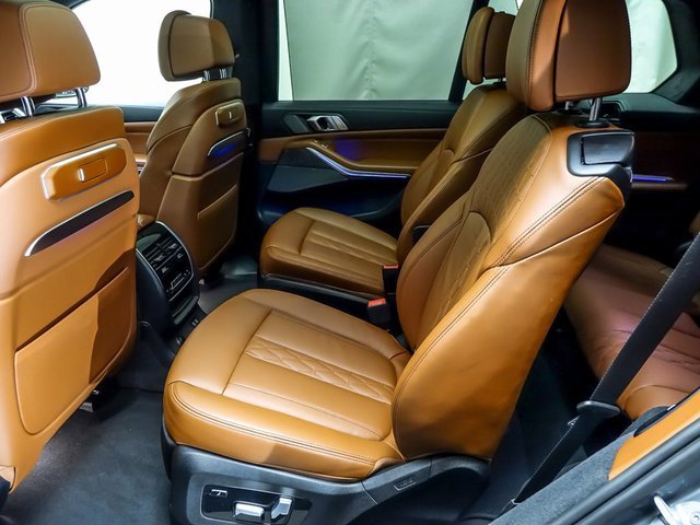 Used 2023 BMW X7 M60i w/ Executive Package image 11